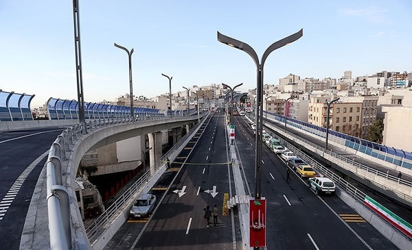 پل طبقاتی صدر